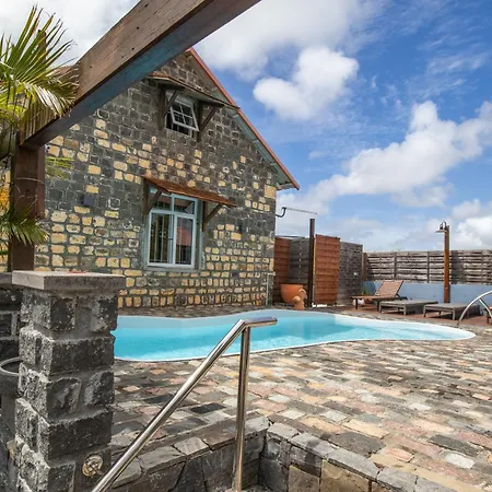 Rustic Balinese Villa Grand Baie